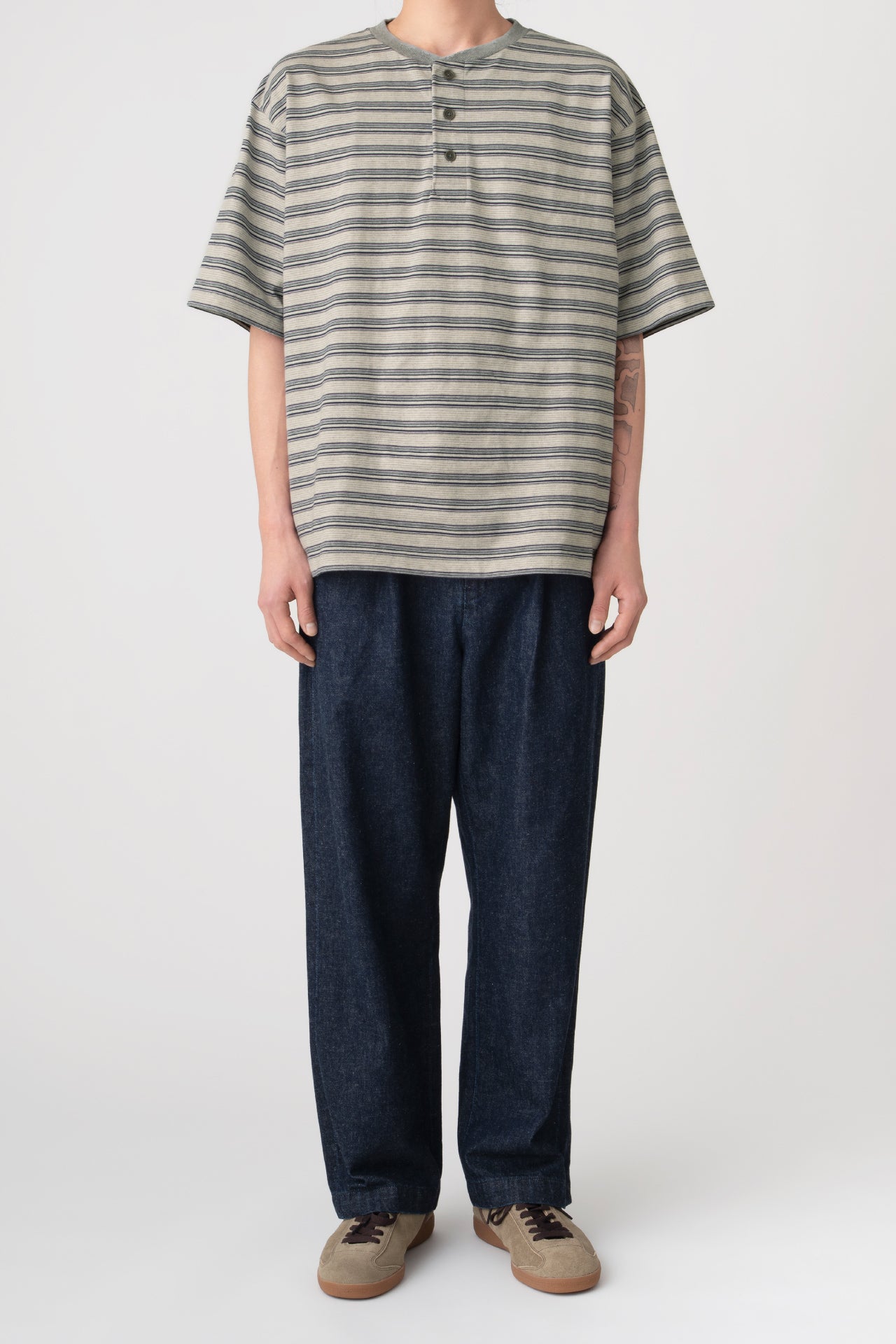 STRIPED HENRYNECK S/S TEE